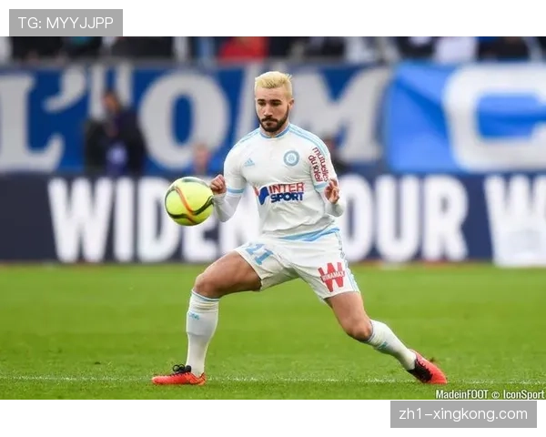 贝耶纵向冲击理念植入马赛，边后卫与边锋错位配合成新战术核心